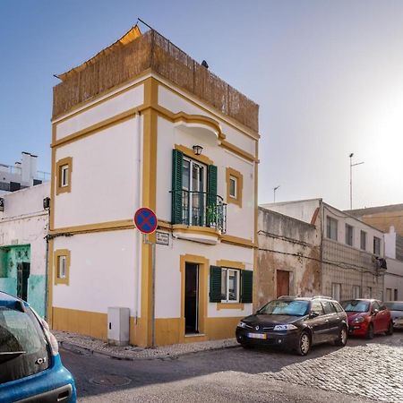 Arty Vintage Townhouse With Rooftop Shower & Sun Loungers Ольян Экстерьер фото
