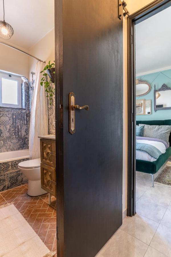 Arty Vintage Townhouse With Rooftop Shower & Sun Loungers Ольян Экстерьер фото